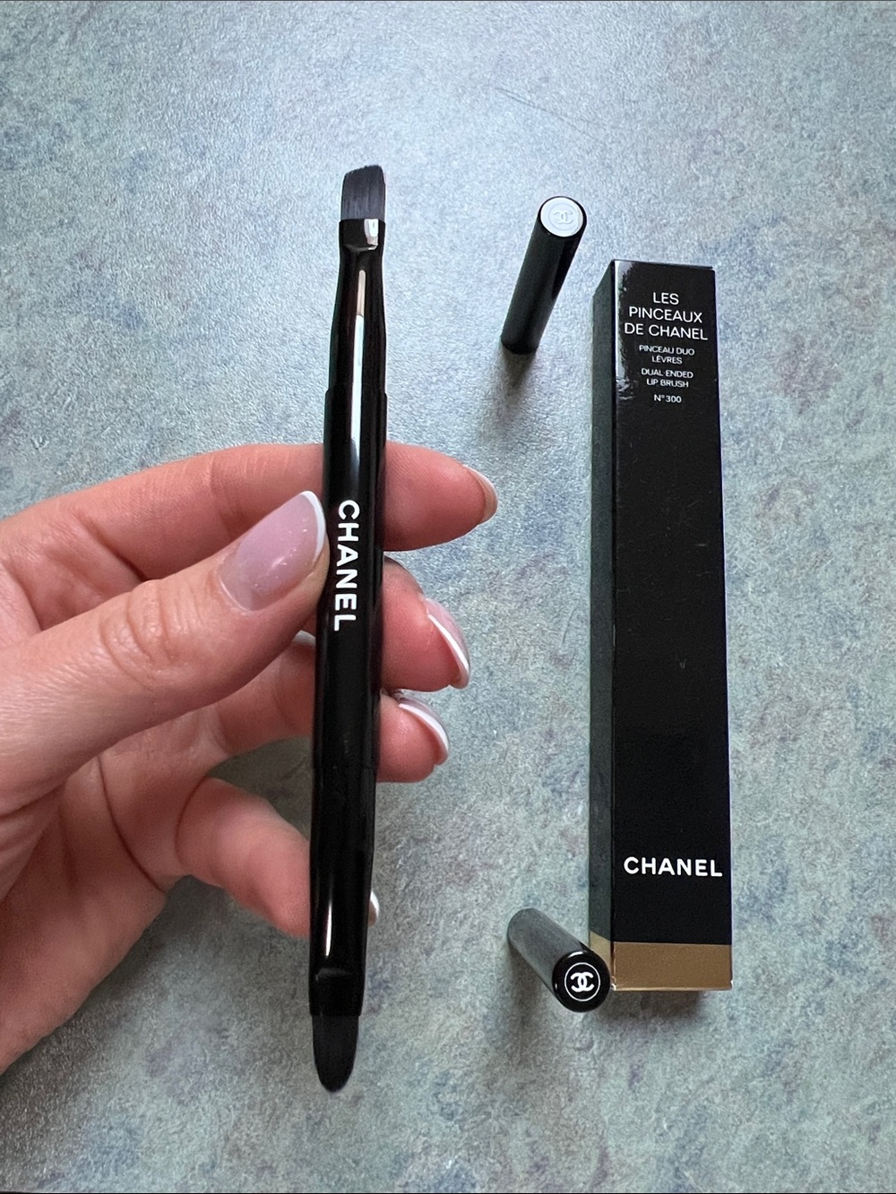 CHANEL Dual-Ended Lip Brush — Black